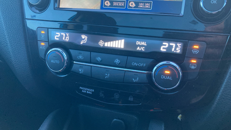 Nissan Qashqai 1.3 DiG-T 160 Tekna 5dr Petrol Hatchback